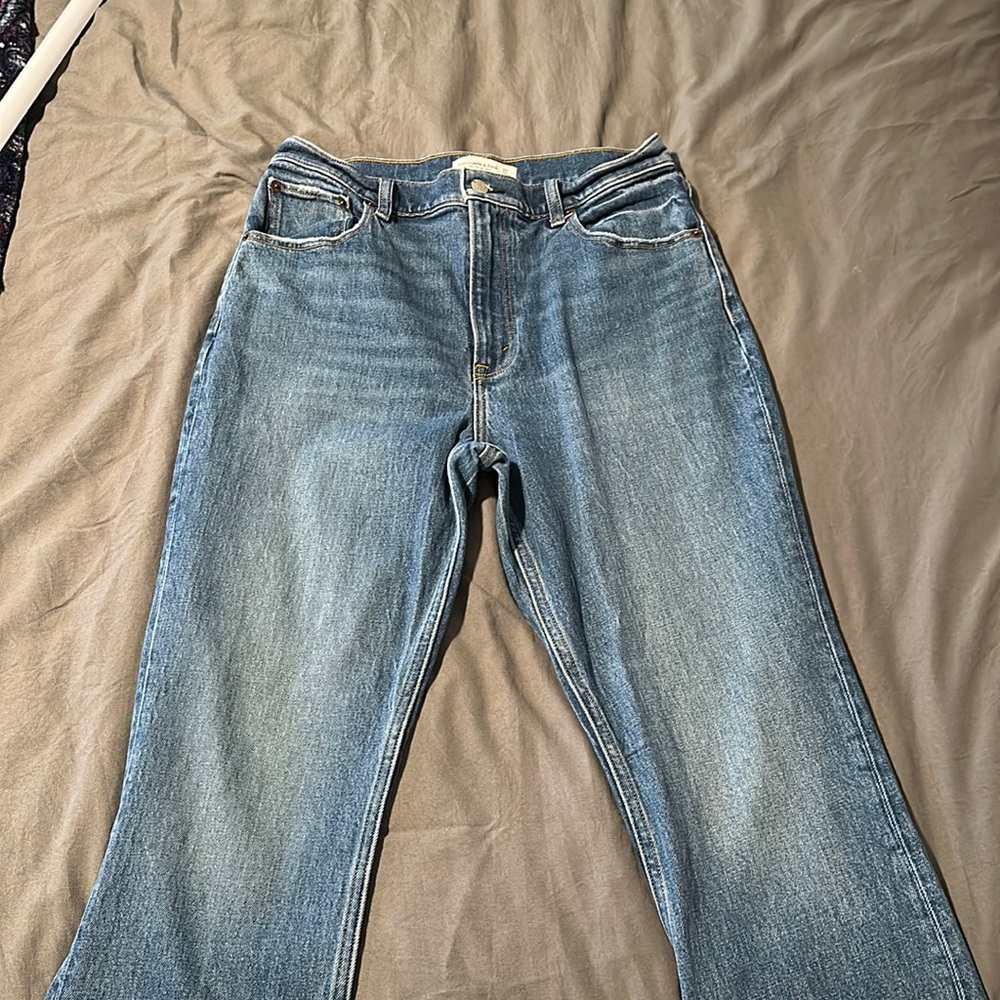 Abercrombie & Fitch ‘70s Vintage Flare Ultra High Rise Size 30